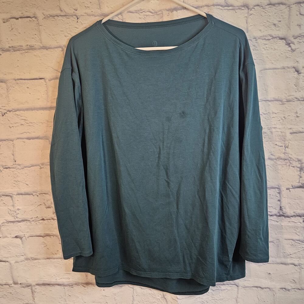 Lululemon Green Back In Action Long Sleeve Shirt Size 6 Women’s Workout